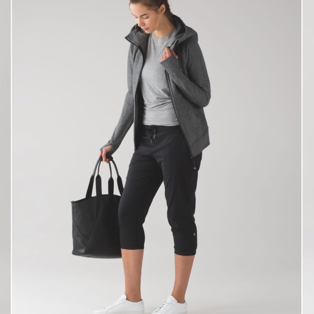 Lululemon Dance Studio Crop